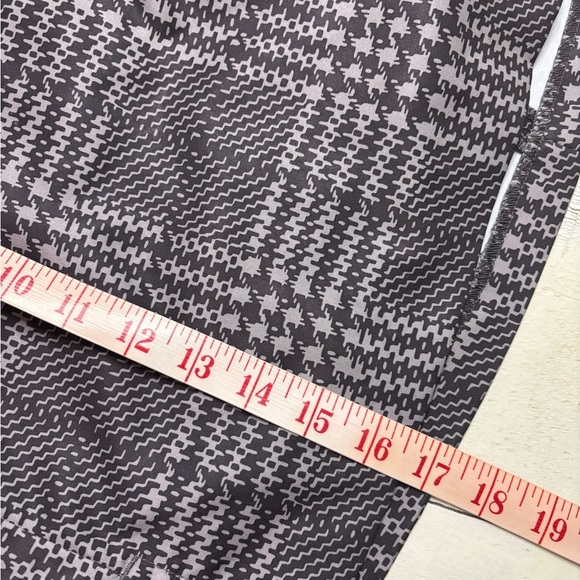 Lady Hagan Skort Skirt W Shorts Womens Size 10 Golf Tennis Active Gray Black - Picture 6 of 8